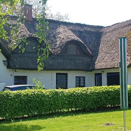 Fw Im Gruenen Weg 度假居 *